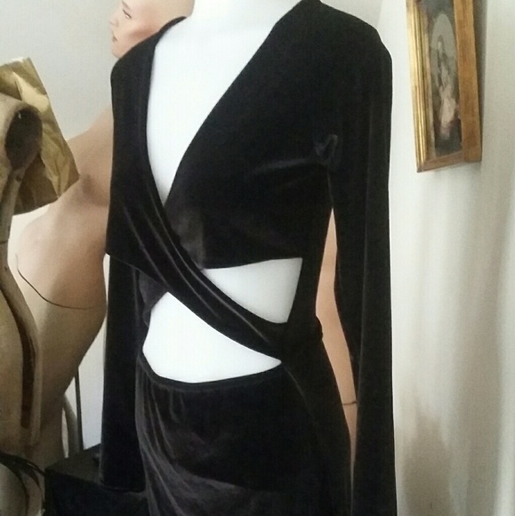 Statement Sexy Gothic Slashed Dress NWT - Picture 3 of 7